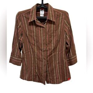The North button down top size Medium